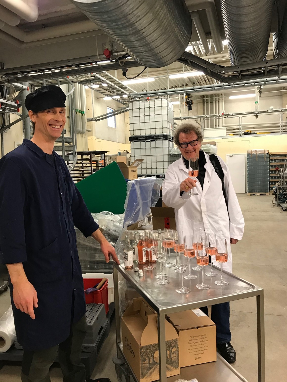 Fredrik Beskow från Beskows drycker inledde den första träffen med att berätta om sitt företag, sin historia och sina alkoholfria drycker.